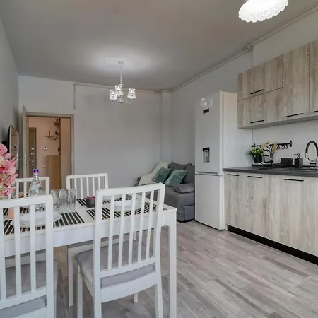 Homie Gray - Private Parking - Self Check-in *