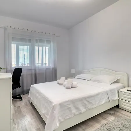 Homie Gray - Private Parking - Self Check-in Appartement Bucarest