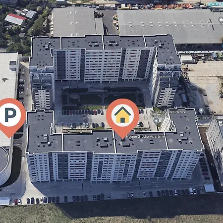 Homie Gray - Private Parking - Self Check-in