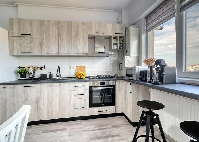 Homie Gray - Private Parking - Self Check-in