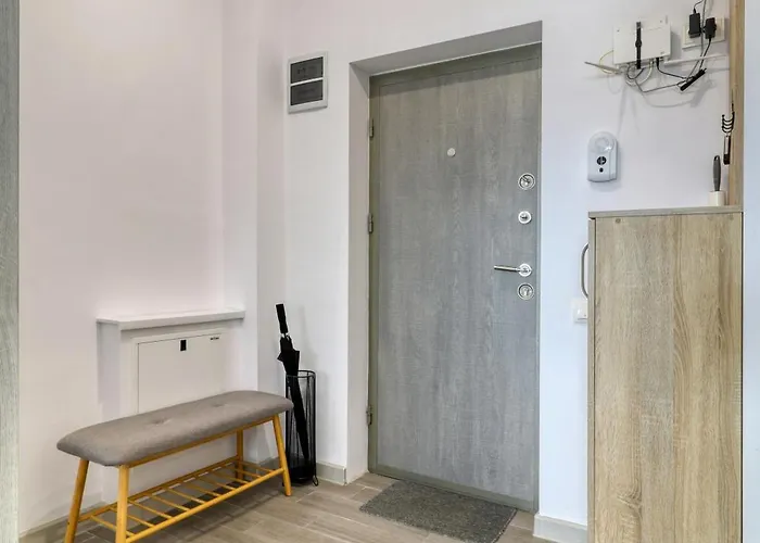 Homie Gray - Private Parking - Self Check-in