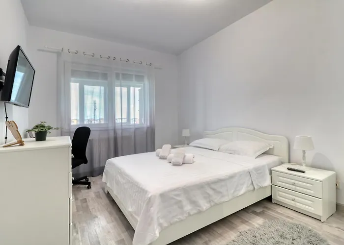 Homie Gray - Private Parking - Self Check-in Apartament Bucureşti